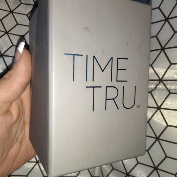 Watch - Picture 3 of 4